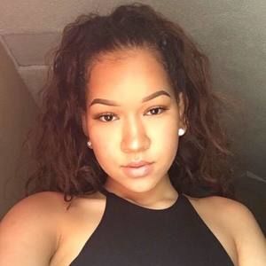 Meet your Posher, Miranda